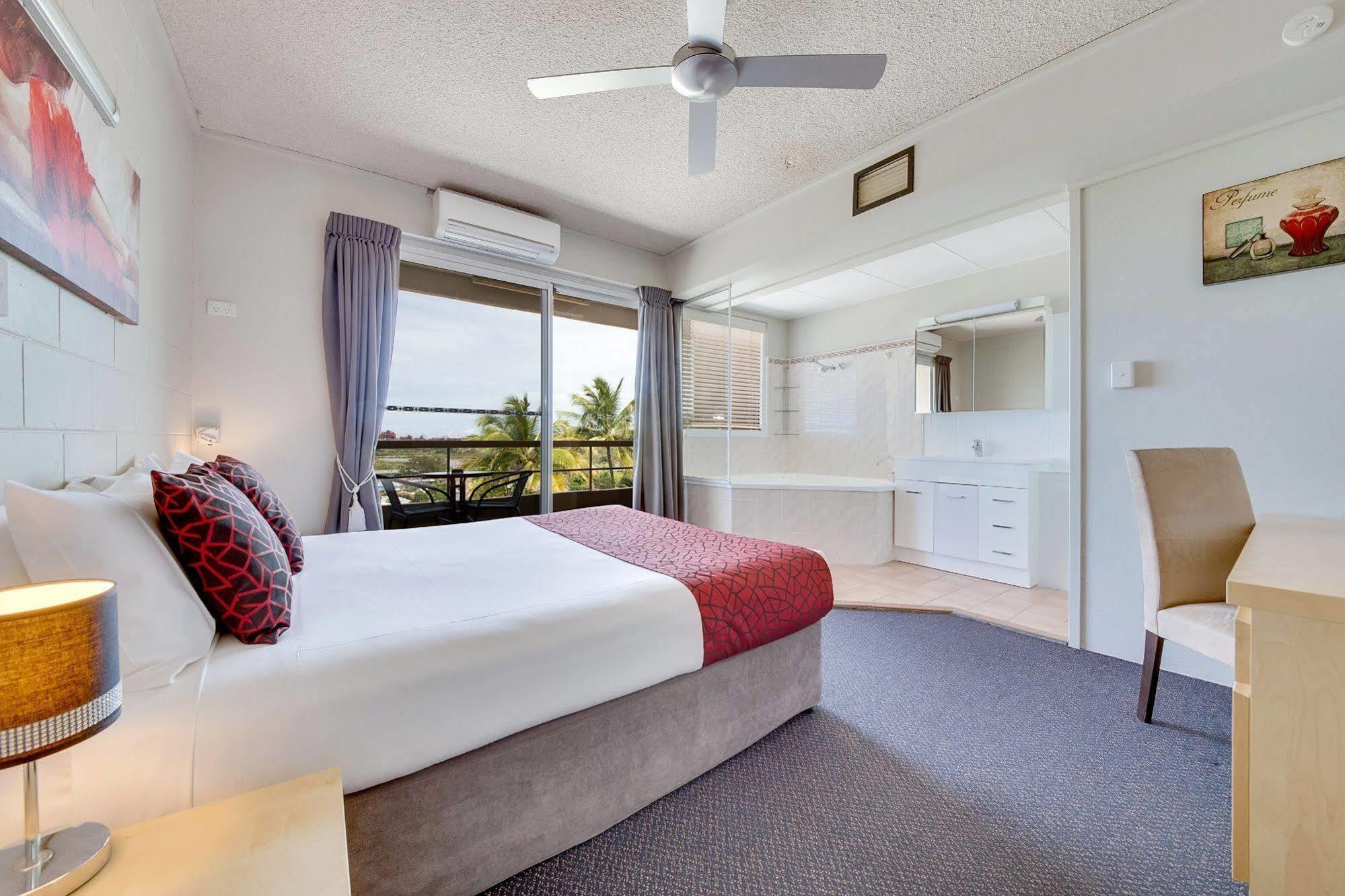 Camelot Motel Gladstone Buitenkant foto