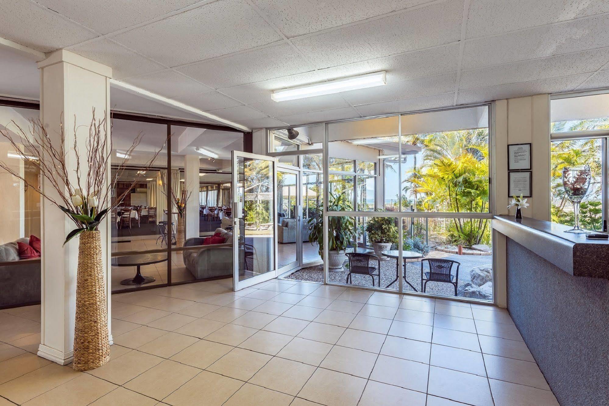 Camelot Motel Gladstone Buitenkant foto